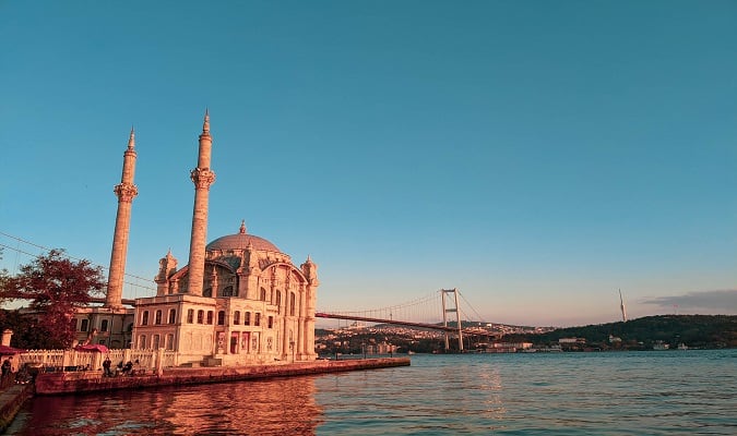 Preços de Hotéis e Passagens Aéreas para Istambul em Outubro